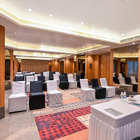 Maharaja Regency Hotel Satara Ngoại thất bức ảnh