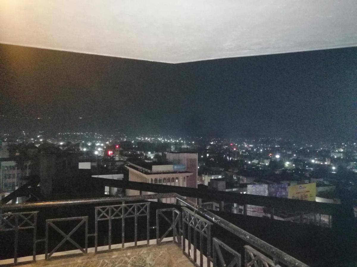 Maharaja Regency Hotel Satara Ngoại thất bức ảnh