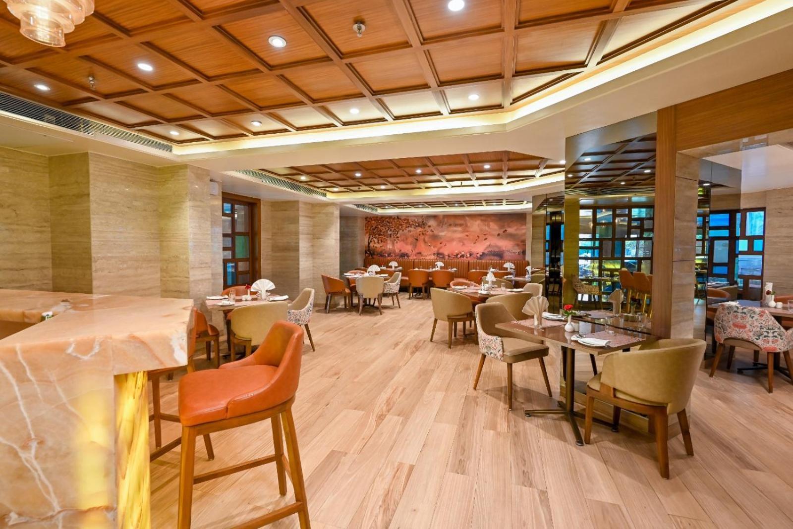 Maharaja Regency Hotel Satara Ngoại thất bức ảnh