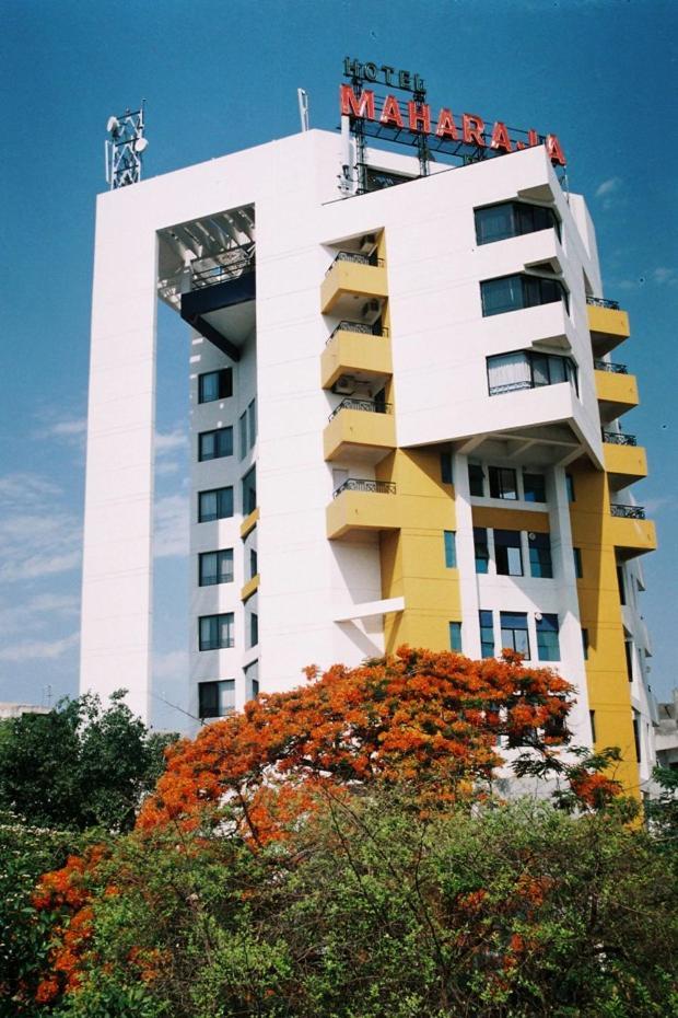 Maharaja Regency Hotel Satara Ngoại thất bức ảnh