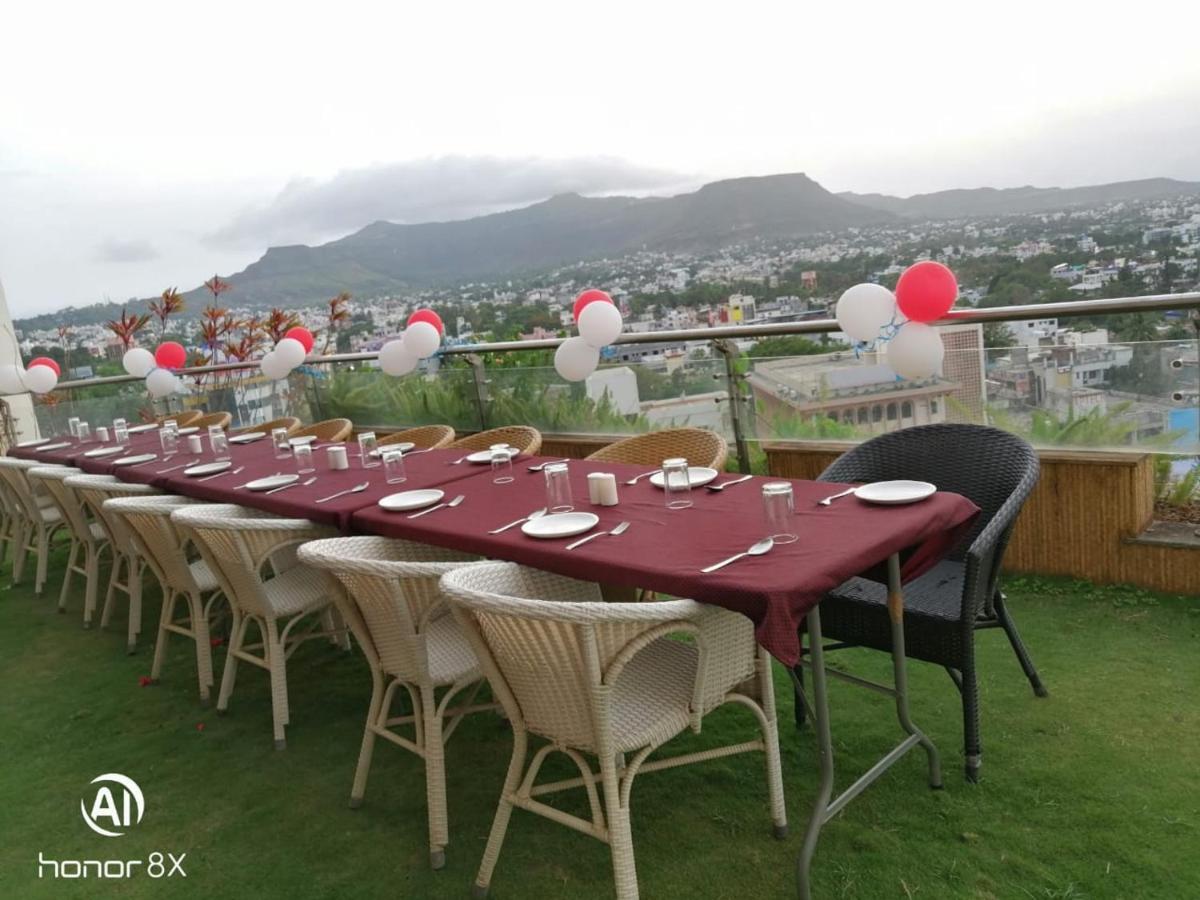 Maharaja Regency Hotel Satara Ngoại thất bức ảnh