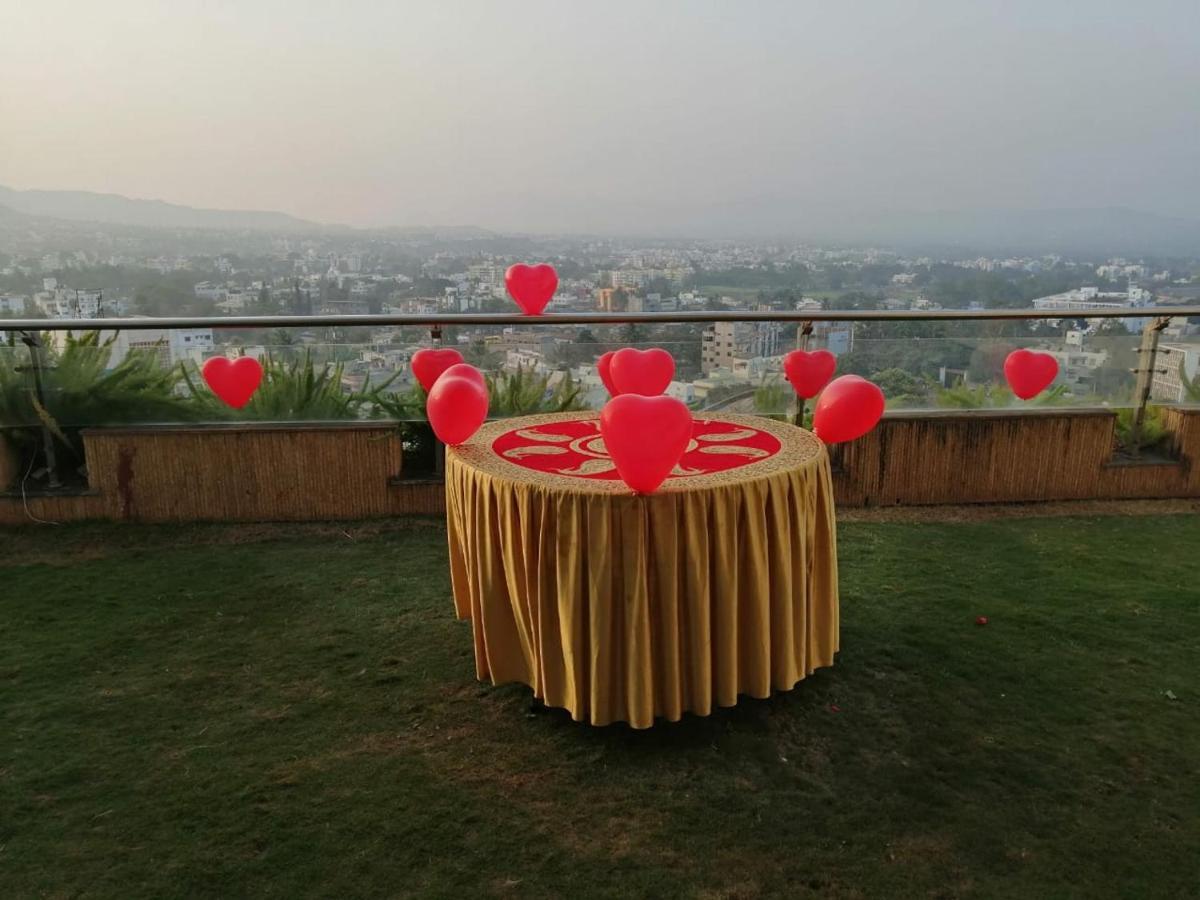 Maharaja Regency Hotel Satara Ngoại thất bức ảnh
